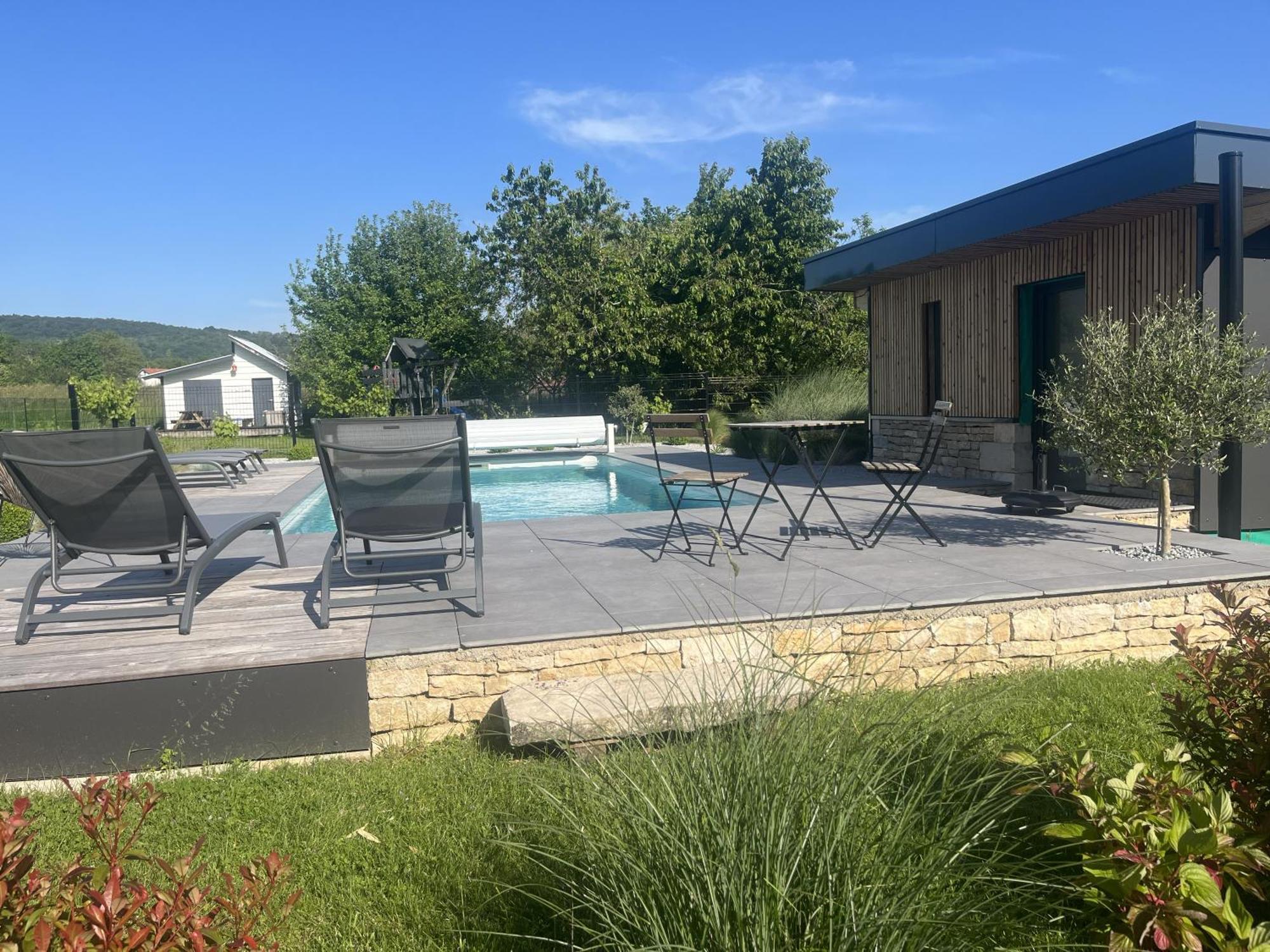 Sejour Detente - Appart'Hotel N 1 Avec Jaccuzi, Piscine Et Petit-Dejeuner Chouzelot 外观 照片